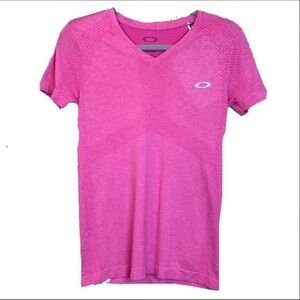 𝅺oakley Brand pink work out T-Shirt